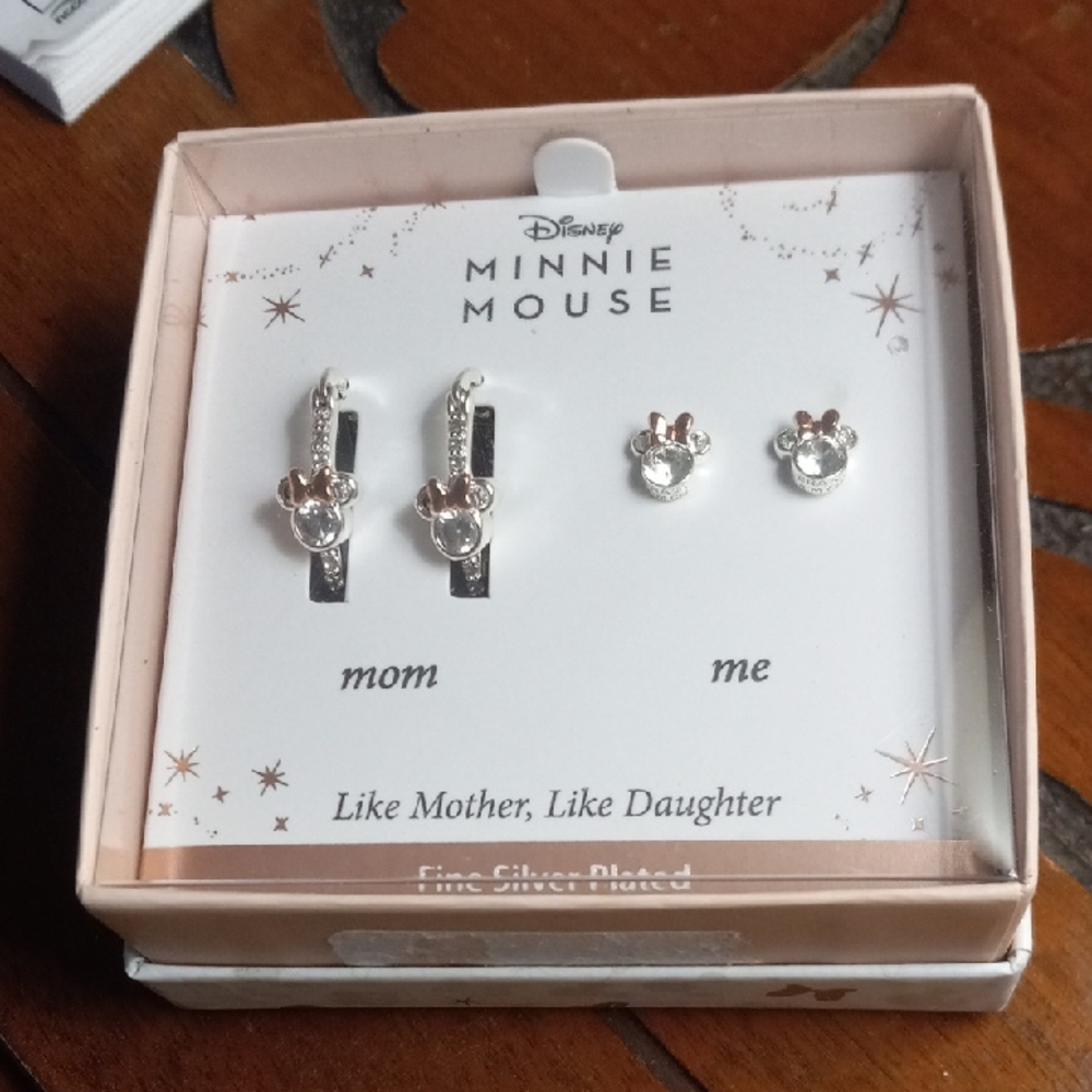 Disney Minnie Mouse Fine Silver Plated Earrings, 2 Pairs Of Earrings NWT